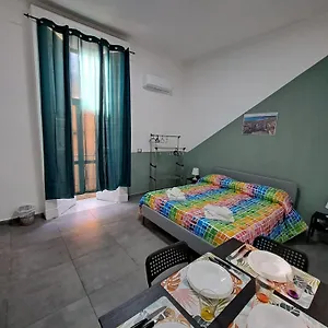 apt-torrieros-house-napoli-centro.hotels-amalfi.com/